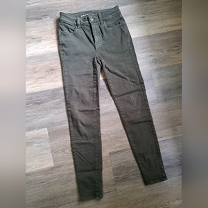 American Eagle Hi-Rise Jeggings in Olive Green